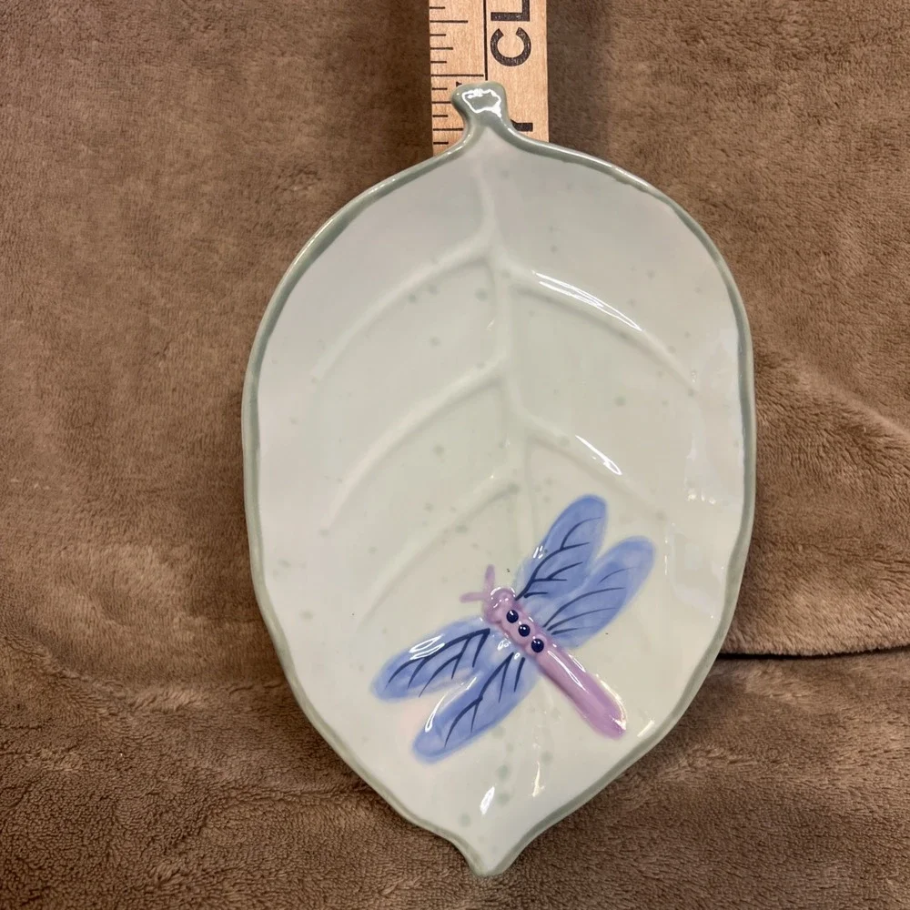 Favorite‎ Things Green Dragonfly Porcelain Soap Dish Or Trinket Dish